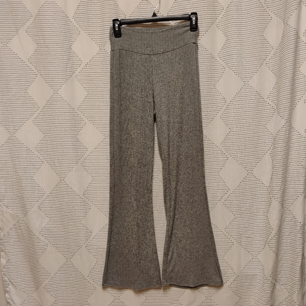 Atelier By Kirious Women's Gray Knit Flare Yoga Pants Size Small